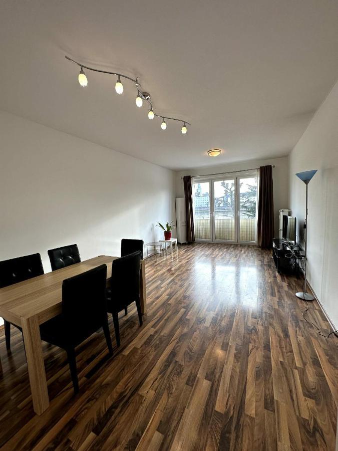 Willy Studio Apartment Frankfurt Франкфурт на Майн Екстериор снимка